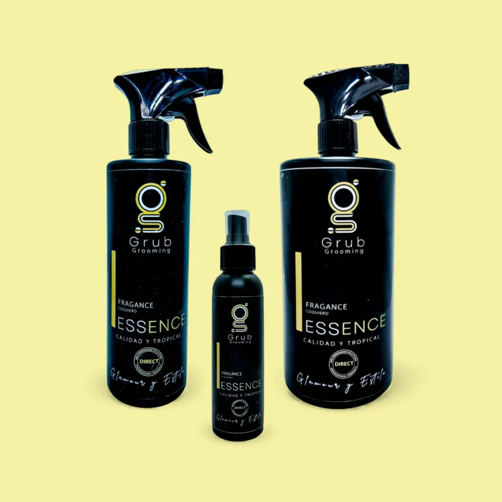 Colección de fragancias Essence Coquero de GRUB Grooming en presentaciones de 1000 mL, 500 mL y 120 mL. Fragancia de calidad tropical diseñada para perfumar el pelaje con un aroma fresco y exótico. Hecho en Colombia.