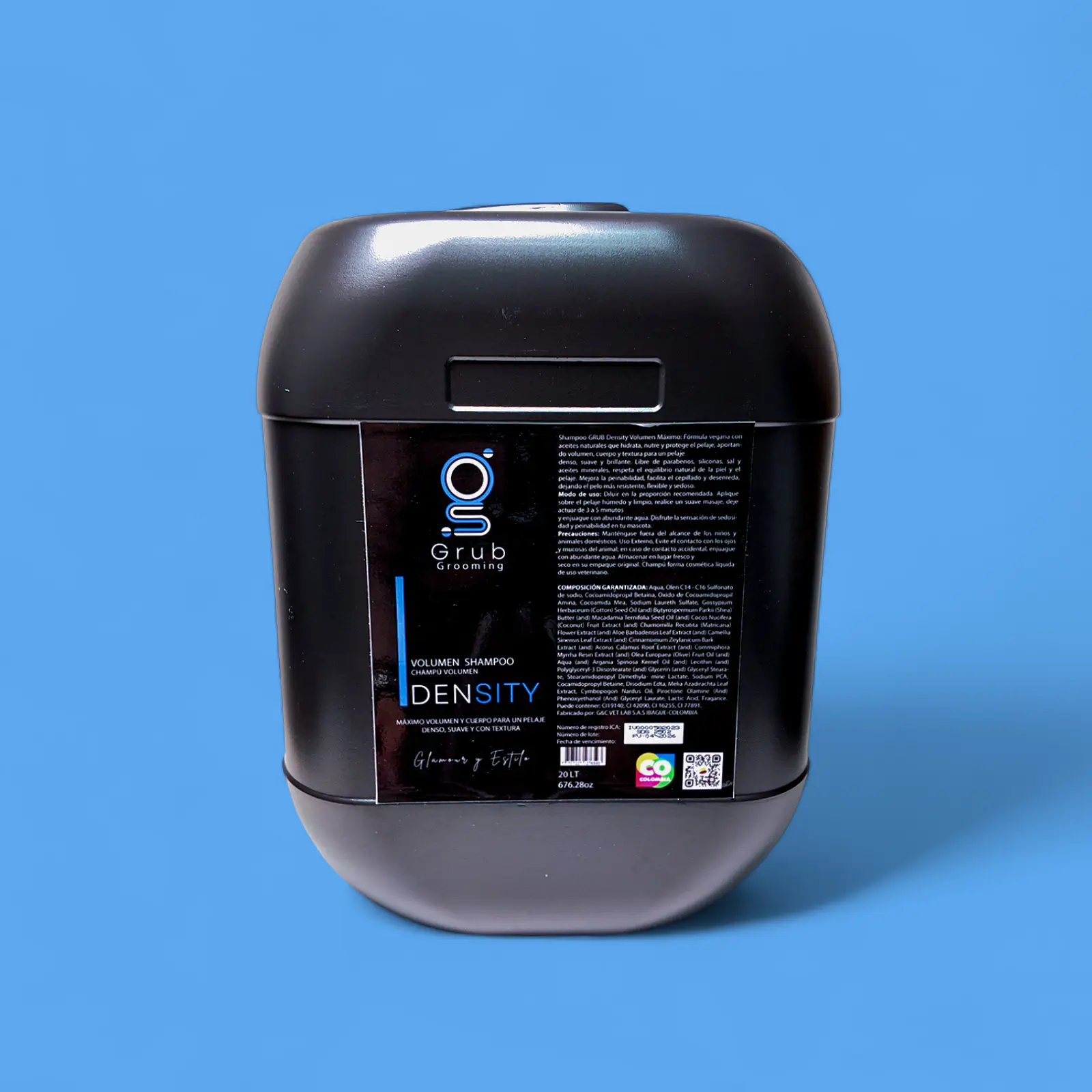 Bidón de 20 L del champú volumen Density de GRUB Grooming. Fórmula profesional para salones que buscan máximo volumen y cuerpo para un pelaje denso, suave y con textura. Hecho en Colombia.
