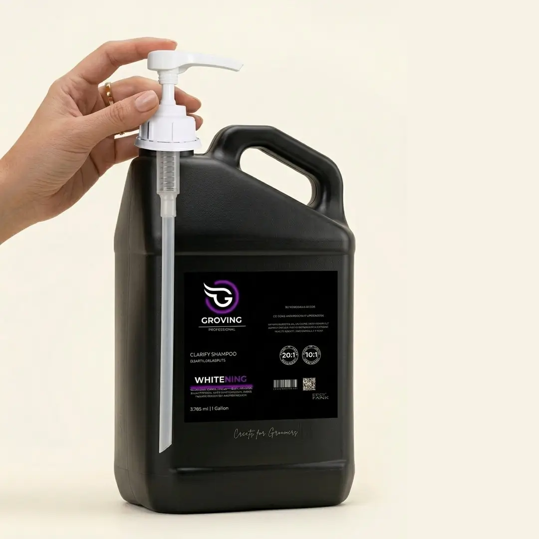 Válvula dispensadora profesional mostrando la longitud del tubo para envases de 1 Galón / 4 Litros de Groving Professional en spas caninos.