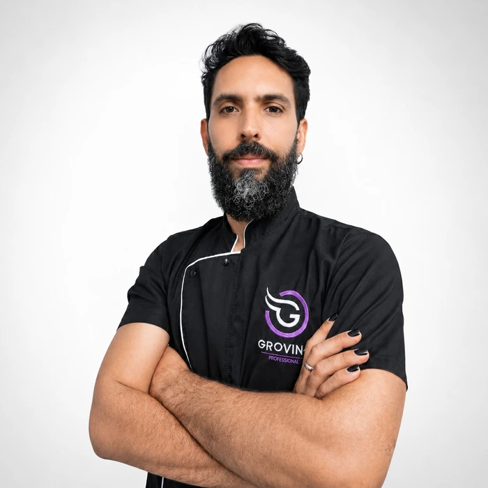Fotografía de Antonio Barrios, Groomer profesional en Cúcuta y embajador de la cosmética Groving Professional para spas caninos.